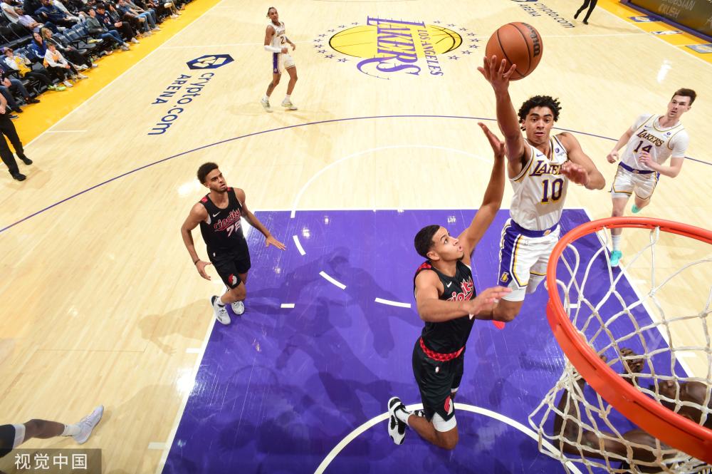 而丹尼尔 而丹尼尔